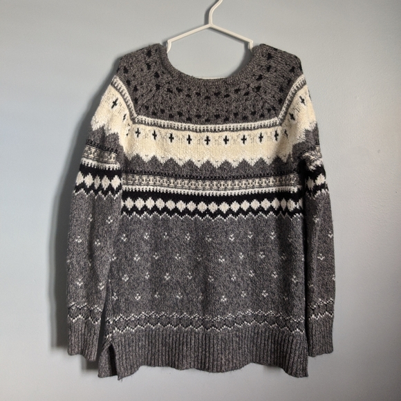 American Eagle Oversized Knit Sweater - Picture 2 of 5